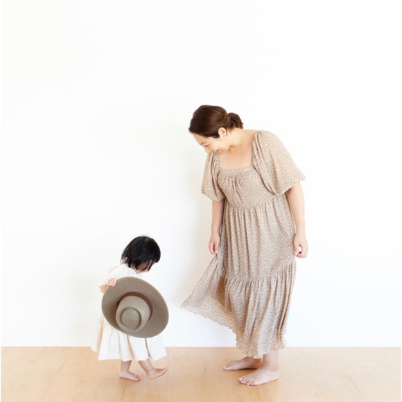 Meet your Posher, Yurie - Picture 1 of 2